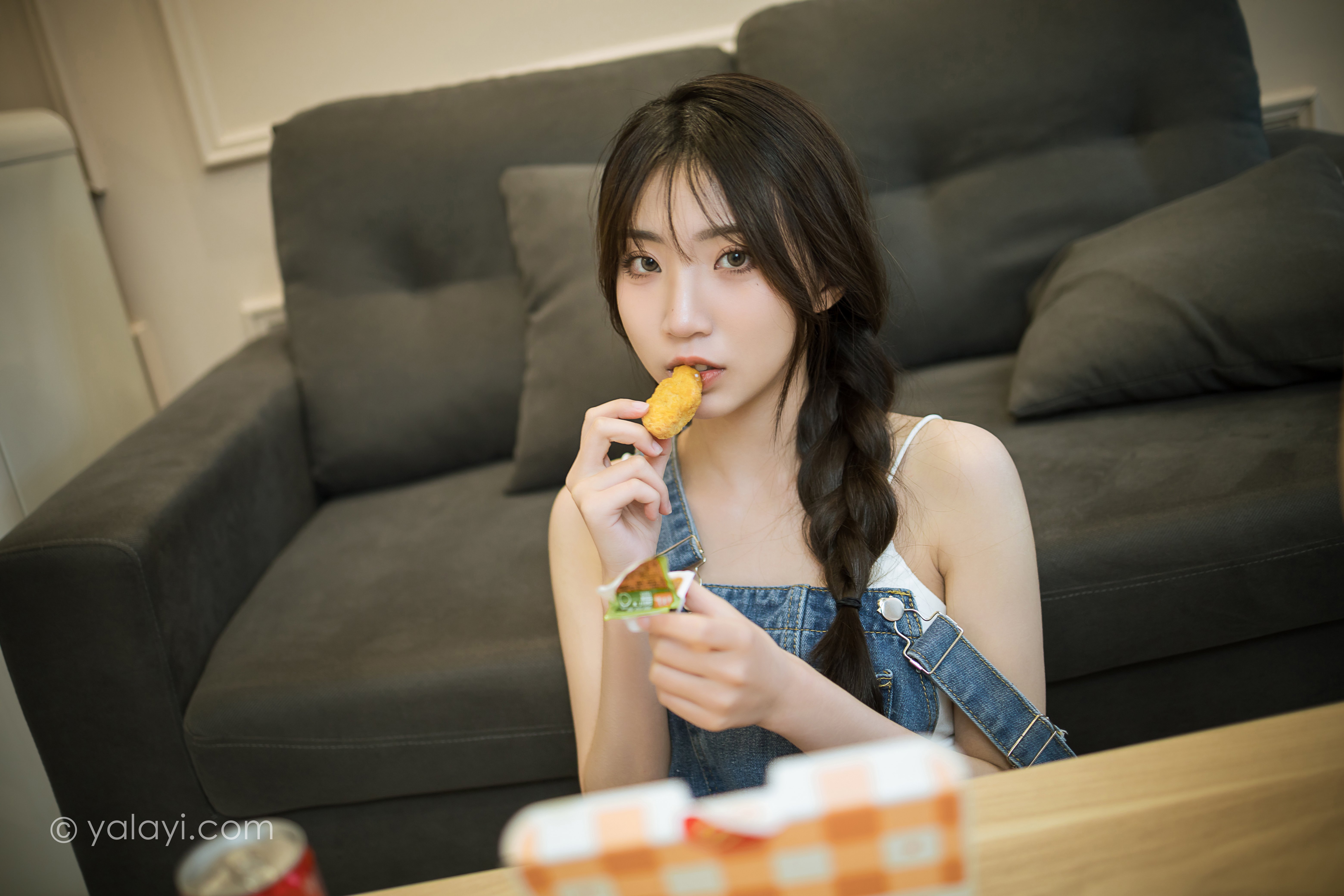 [YALAYI雅拉伊]2021.06.21 NO.809 宅家日记 小乔[41+1P／425MB]-第10张