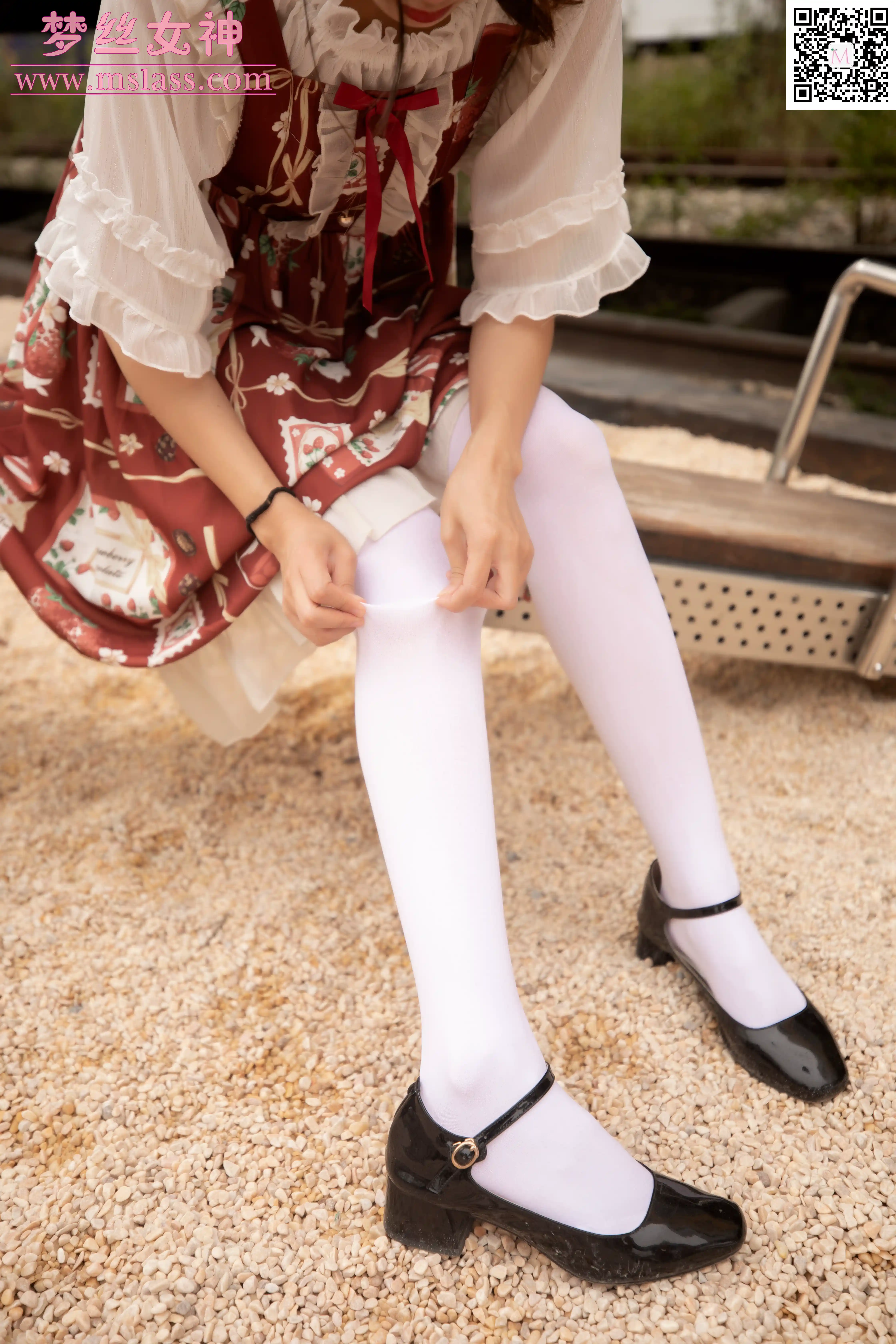 [MSLASS梦丝女神] 2019-10-27 NO.068 玥玥 白丝洛丽塔 [70+1P／459MB]-第7张