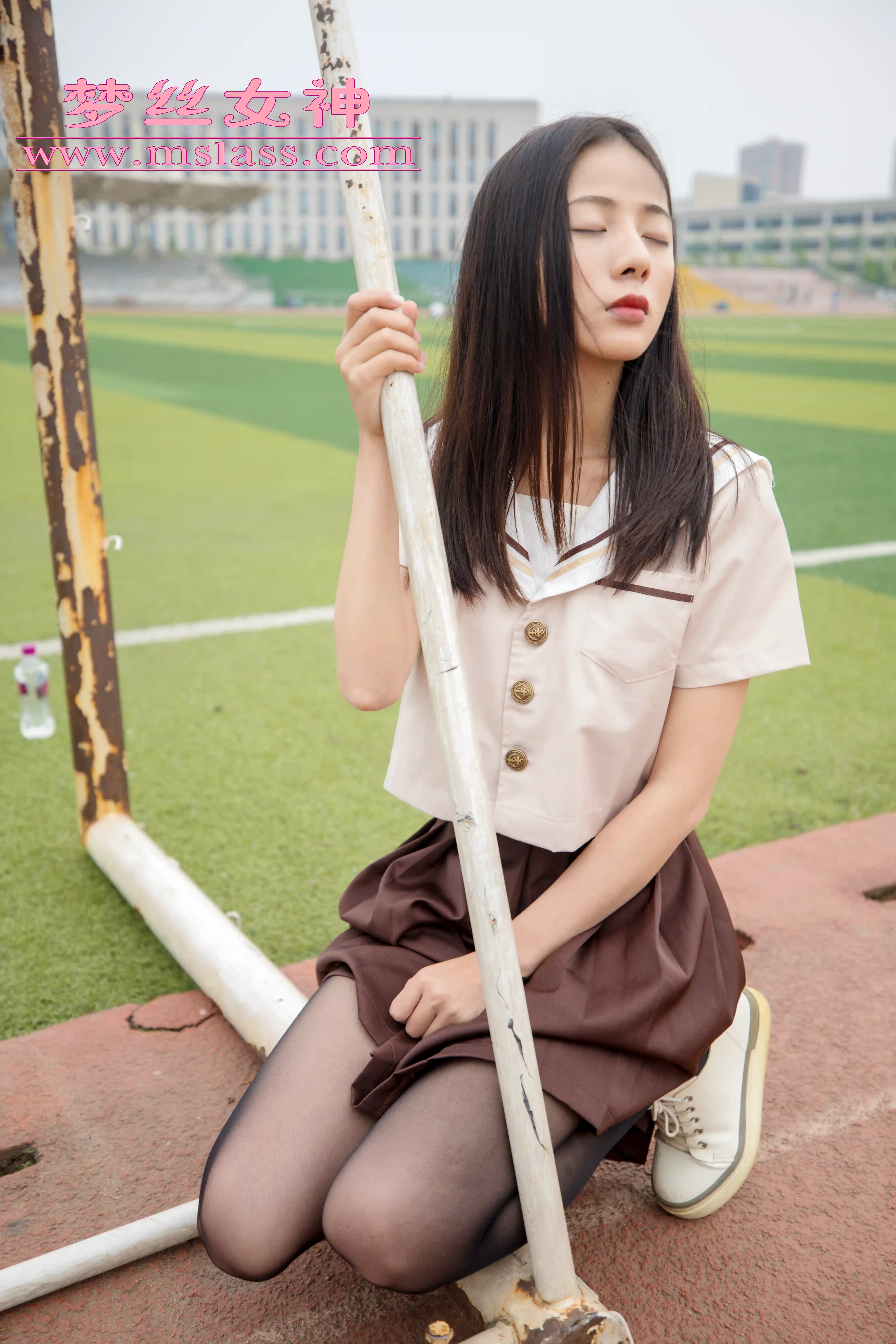 [MSLASS梦丝女神] 2019-05-02 NO.014 雪馨 学院的JK黑丝袜 [79+1P451MB]-第9张