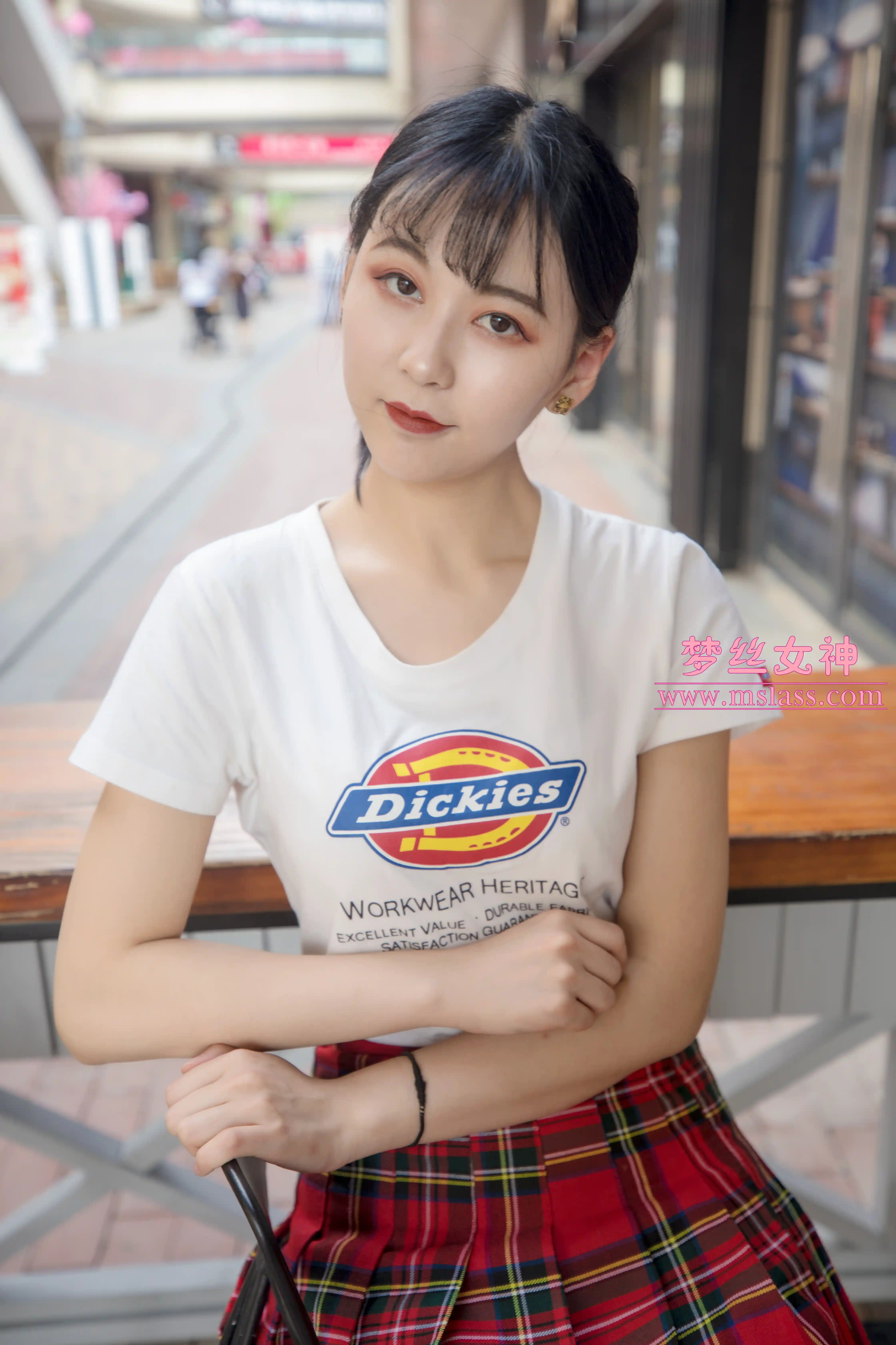 [MSLASS梦丝女神] 2019-05-23 NO.029 可岚 油光丝袜的少女 [73+1P1V／911MB]-第2张