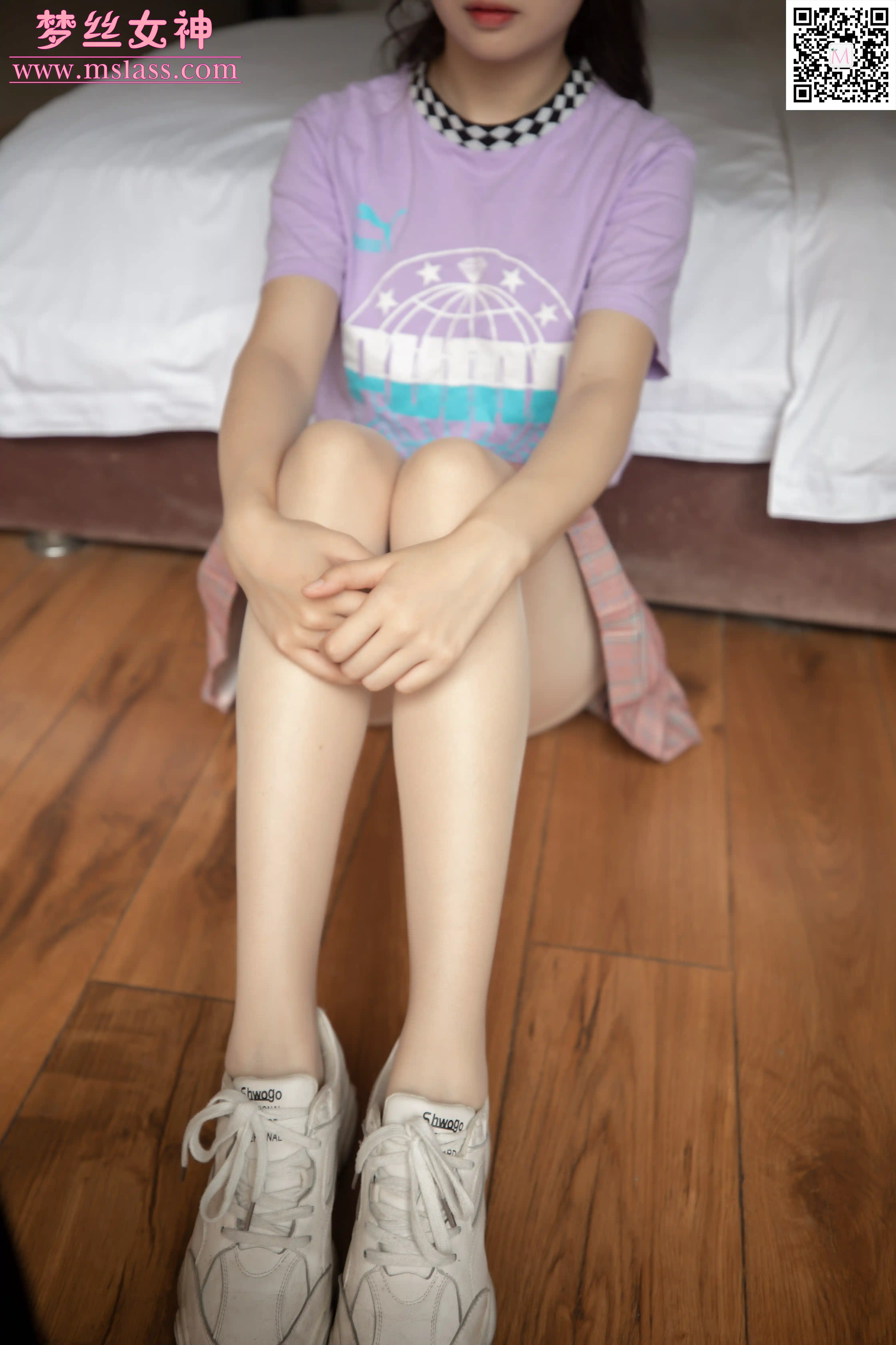[MSLASS梦丝女神] 2019-11-05 NO.071 刘佳 笔直的丝袜腿 [74+1P／455MB]-第5张