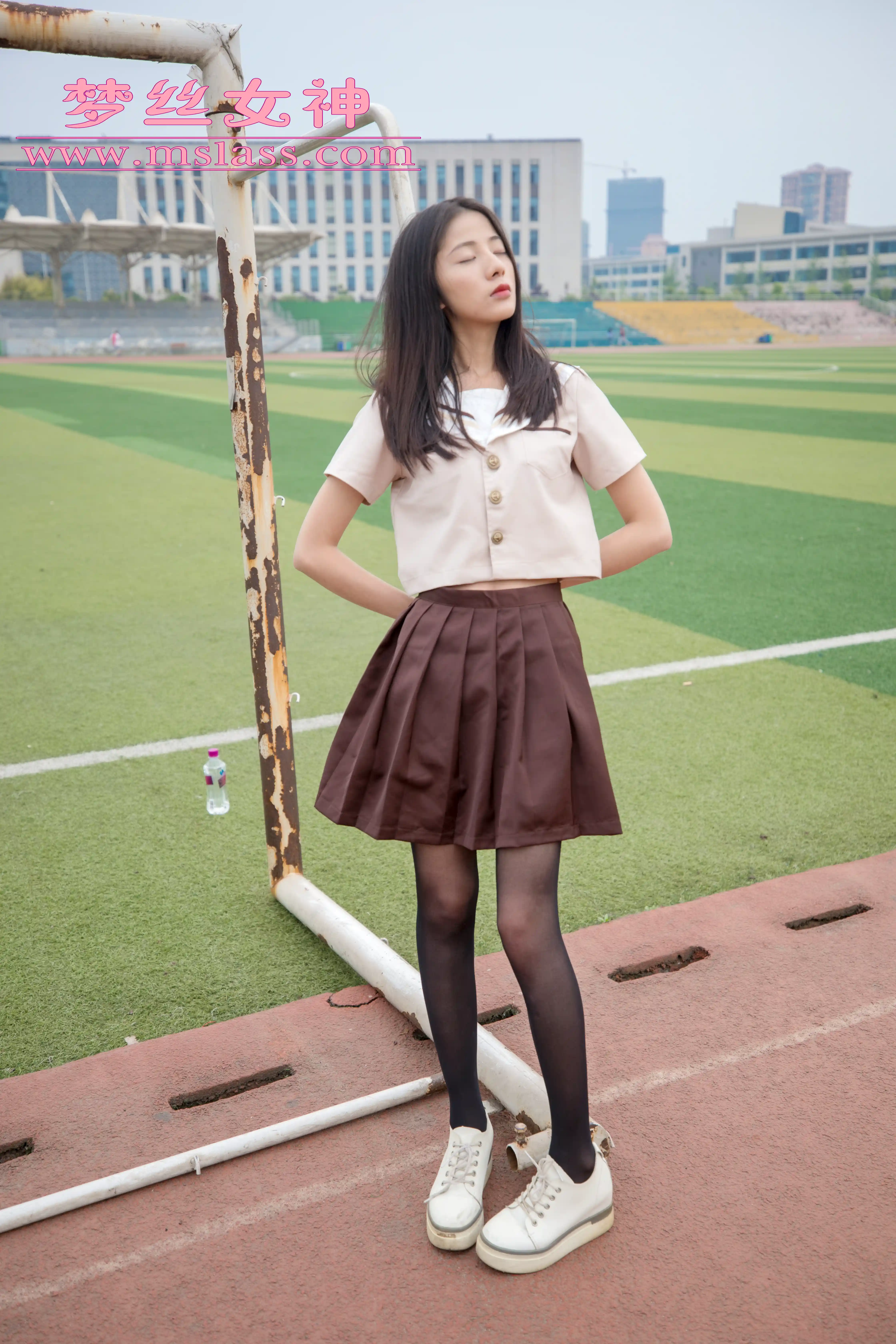 [MSLASS梦丝女神] 2019-05-02 NO.014 雪馨 学院的JK黑丝袜 [79+1P451MB]-第10张