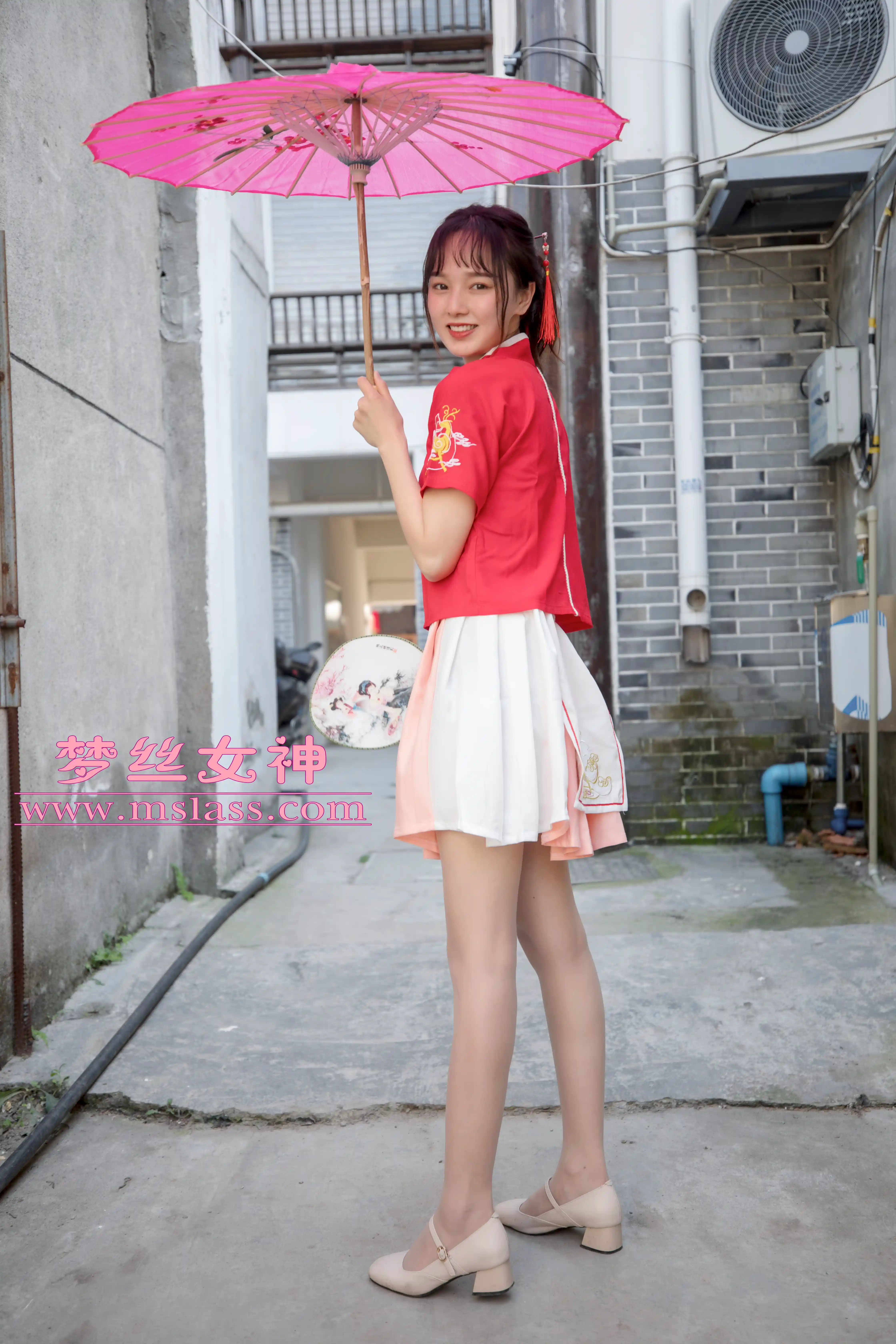 [MSLASS梦丝女神] 2019-05-02 NO.019 玥玥 长城古风少女 [98+1P／600MB]-第2张