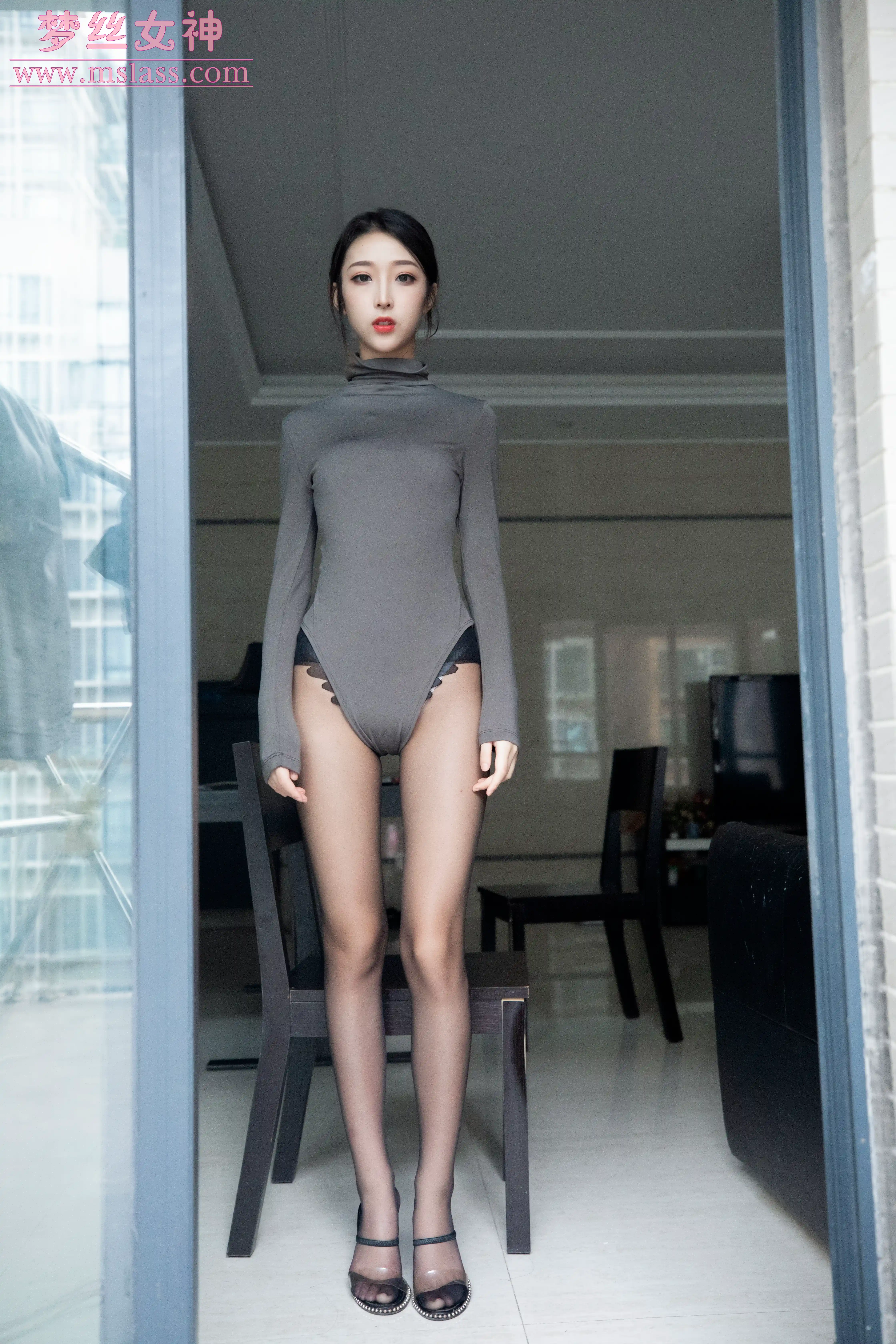 [MSLASS梦丝女神] 2019-08-05 NO.048 乔儿 美女主播 舞蹈服搭配黑色丝袜（精） [60+1P1V／968MB]-第8张