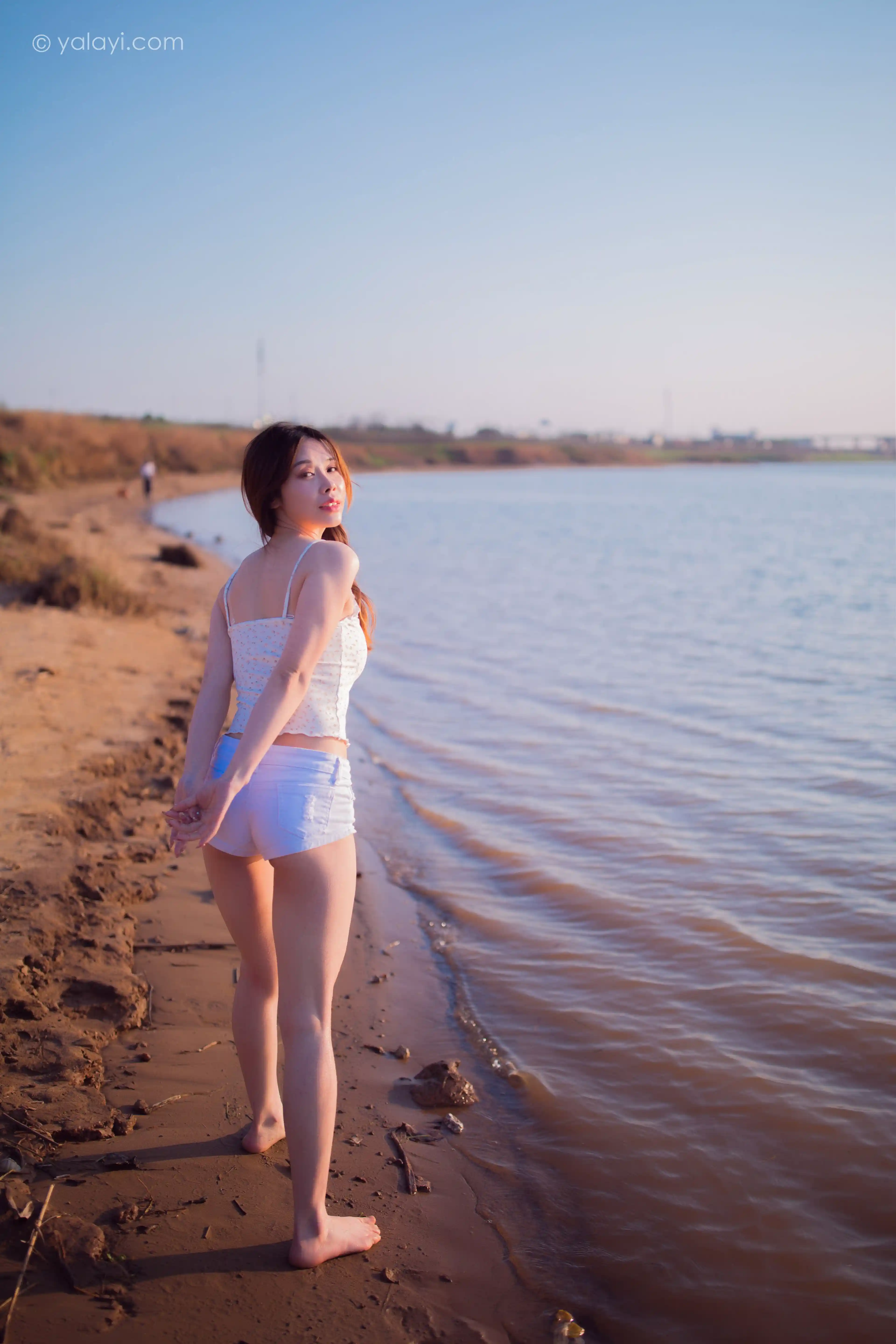 [YALAYI雅拉伊]2021.09.19 NO.845 跋山涉水 香草[33+1P／179MB]-第4张