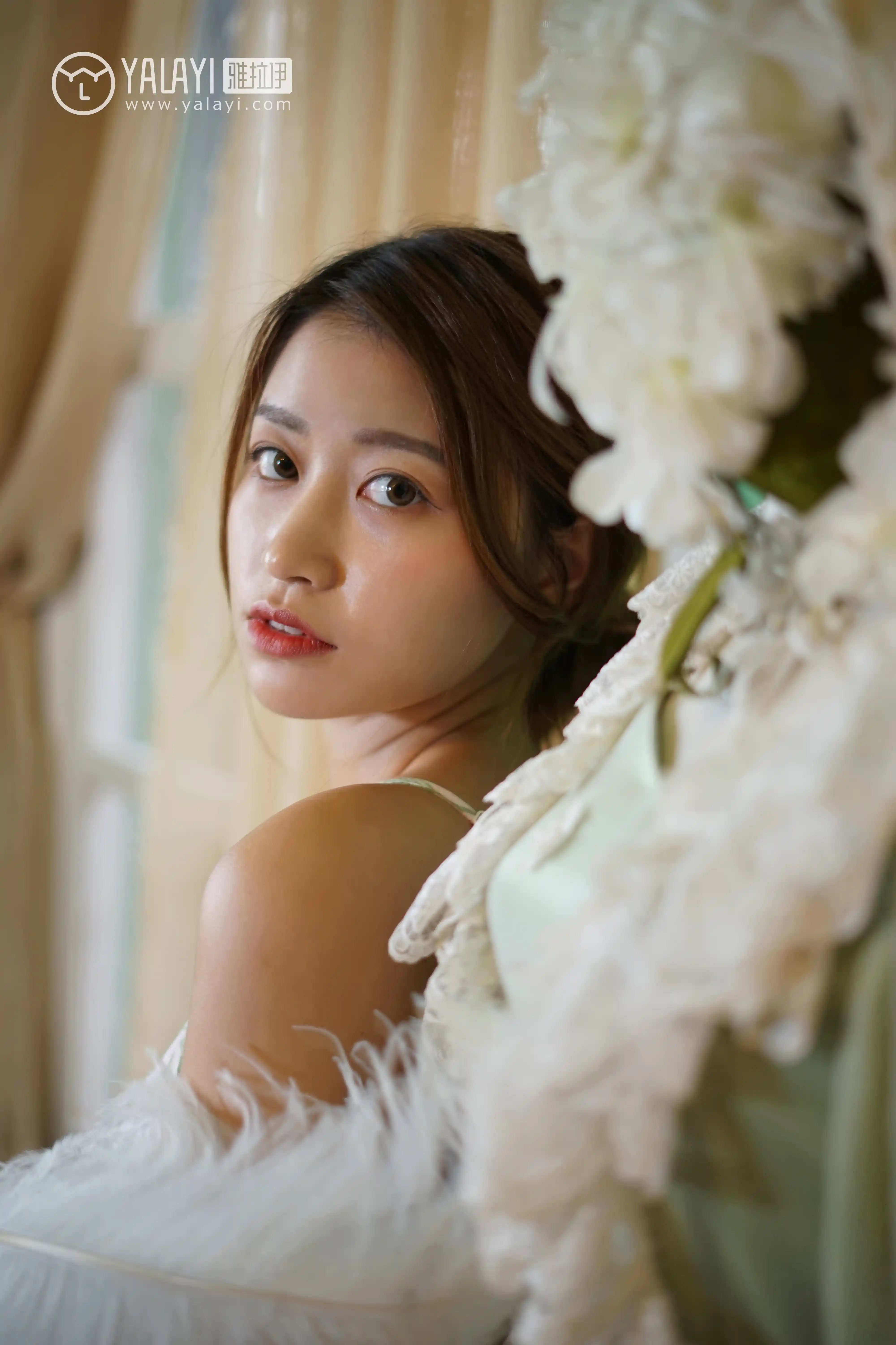 [YALAYI雅拉伊] No.035 下雨天你在思念谁 饰媛 [39P382M]-第2张