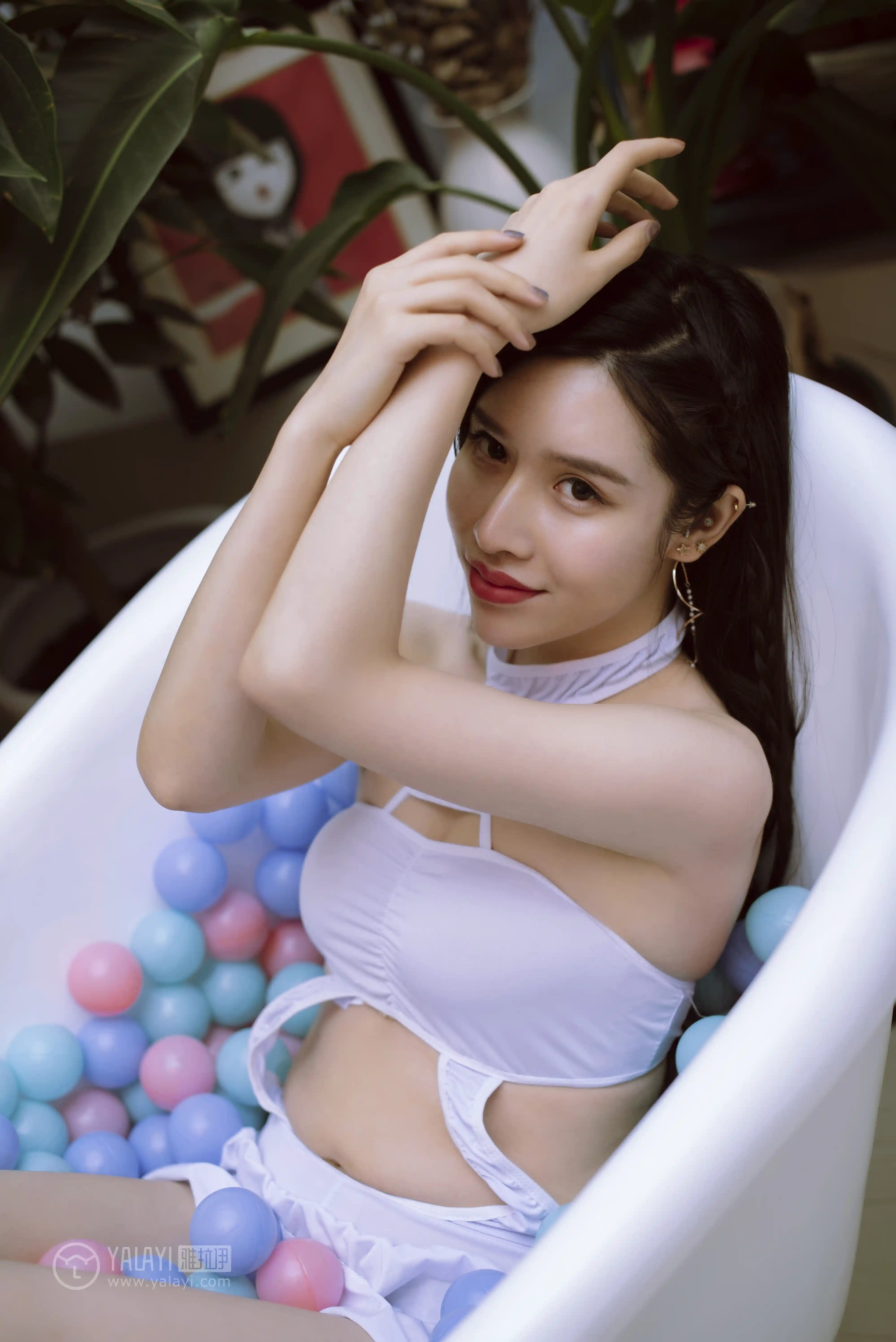 [YALAYI雅拉伊] No.141 护士姐姐 颖莹 [45P343M]-第10张