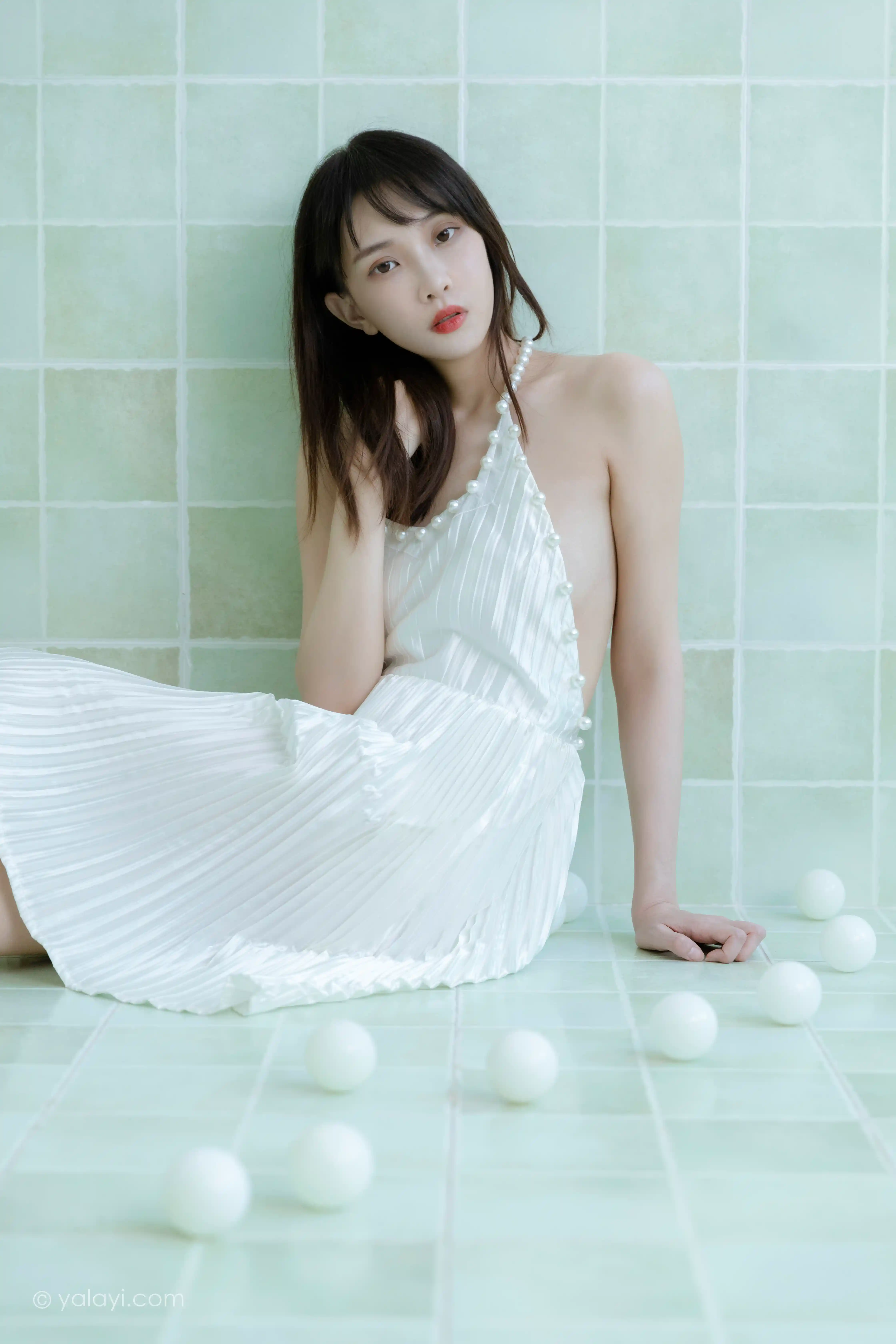 [YALAYI雅拉伊]2021.07.15 NO.818 窗内窗外 妍妍[33+1P／353MB]-第2张