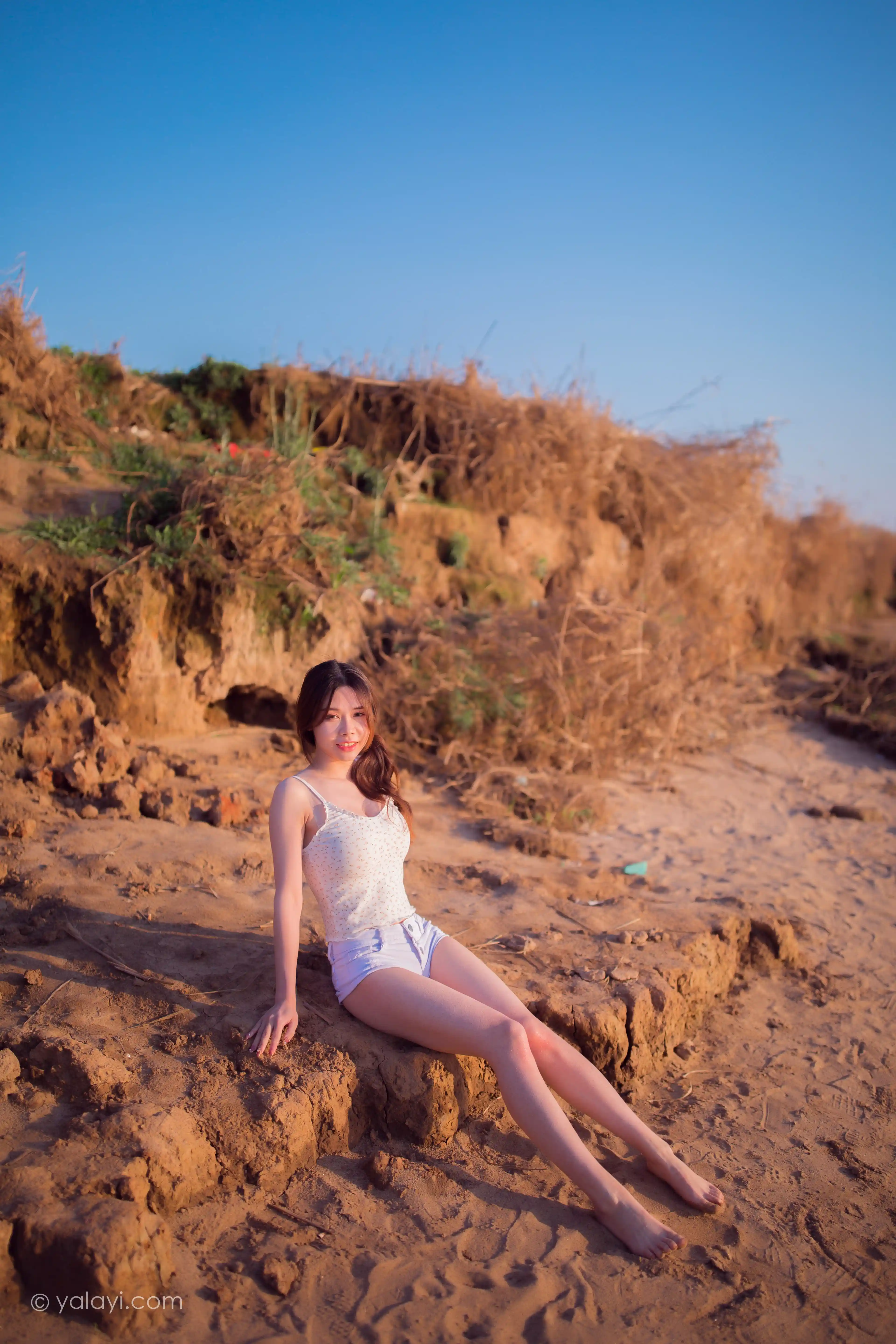 [YALAYI雅拉伊]2021.09.19 NO.845 跋山涉水 香草[33+1P／179MB]-第6张