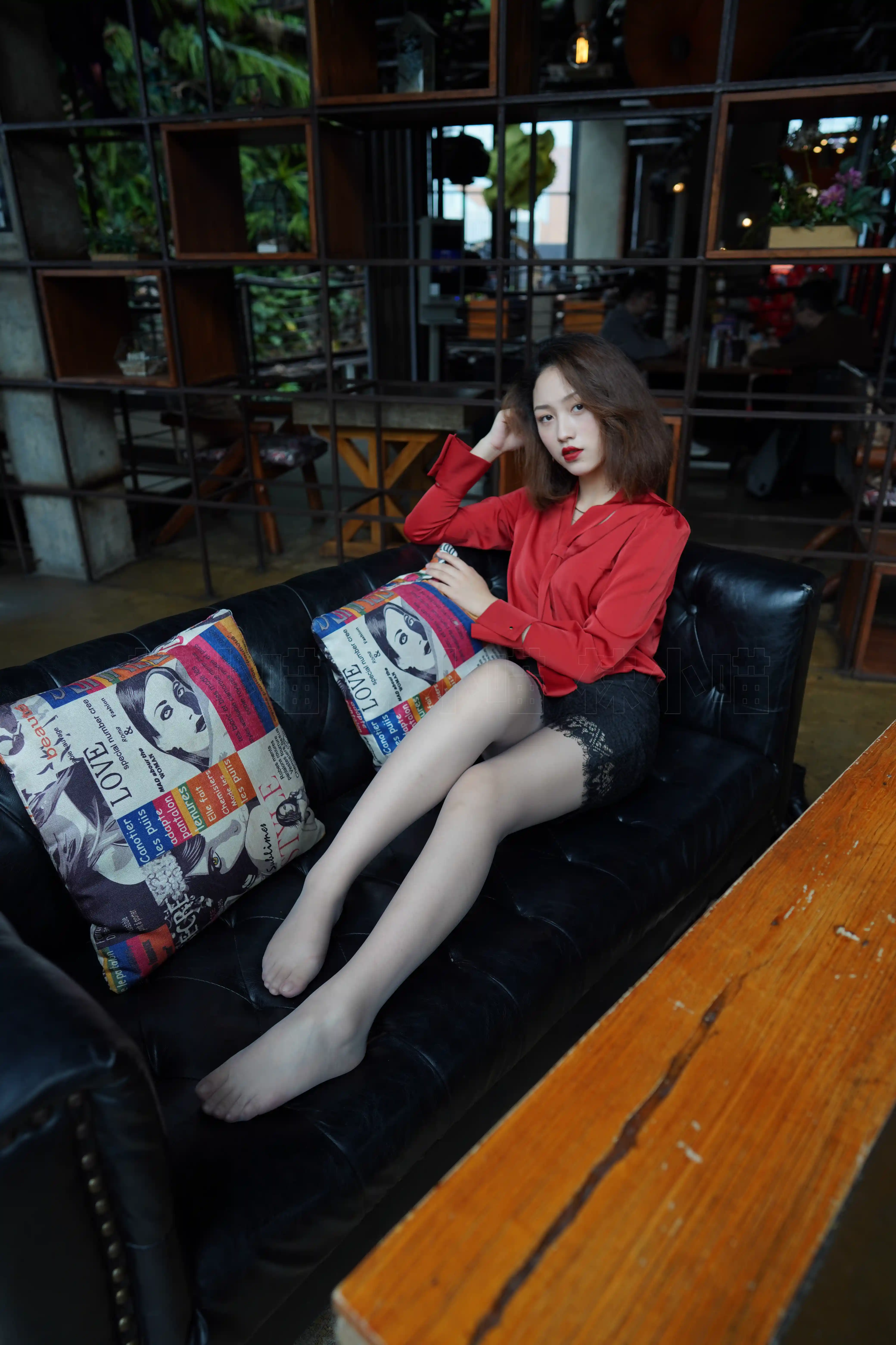 壹吻映画 YW019《辣辣·火红咖啡厅》[99+1P+1V／1.53G]-第6张