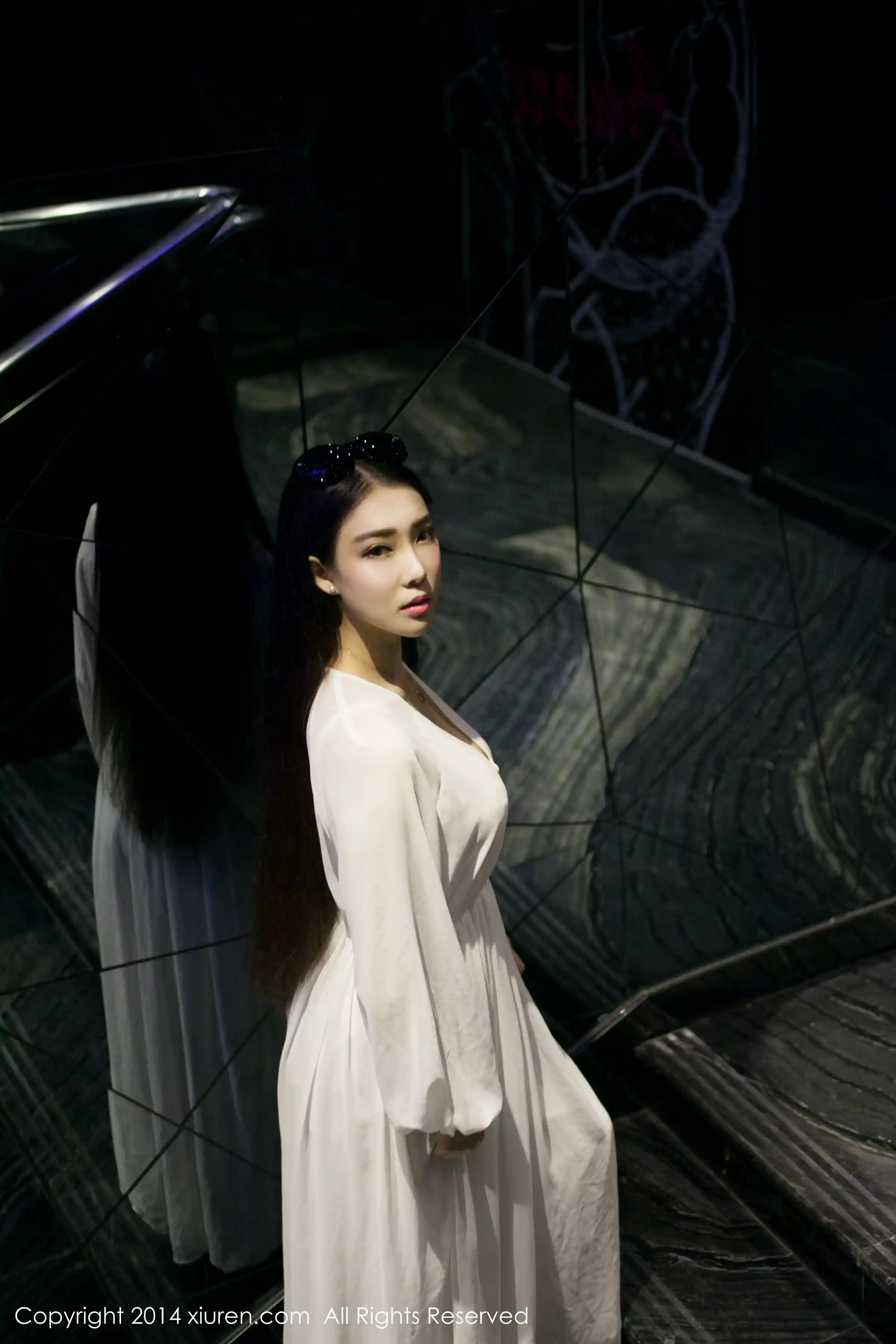 [秀人] 2014.04.29 NO.131 夢娜Vanessa [58P]-第2张